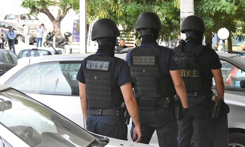 Νέος Κόσμος: Αίσια κατάληξη με τον άνδρα που είχε ταμπουρωθεί σε σπίτι